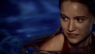 Sarah Rich in # LIKE