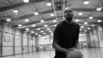 NIKE 'RISE GRIND SHINE AGAIN' KD11